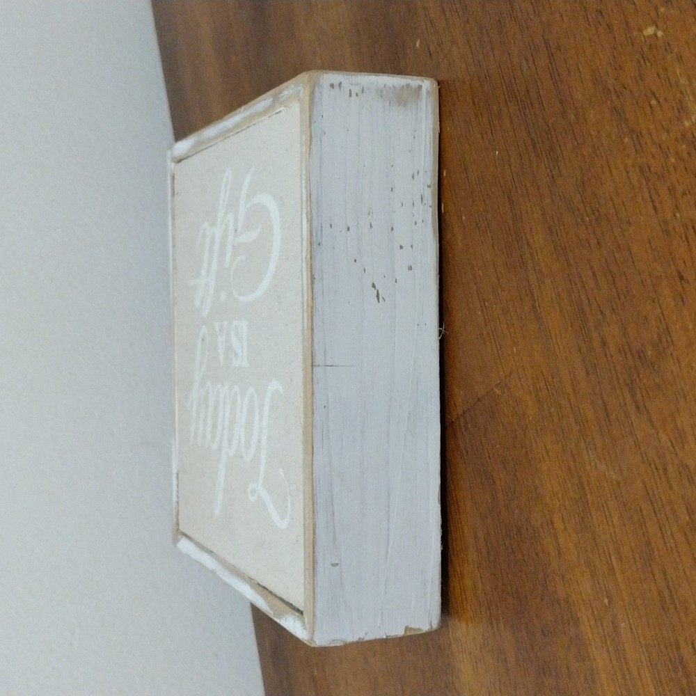 Motivational Wall Decor (White/Tan,Rustic Wooden Box) "Today is a Gift" - Picture 8 of 10